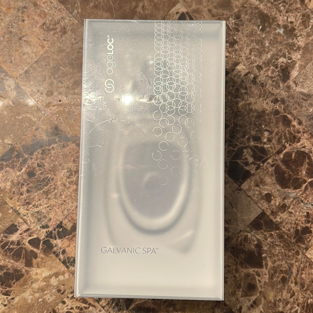 Nuskin galvanic facial spa device
